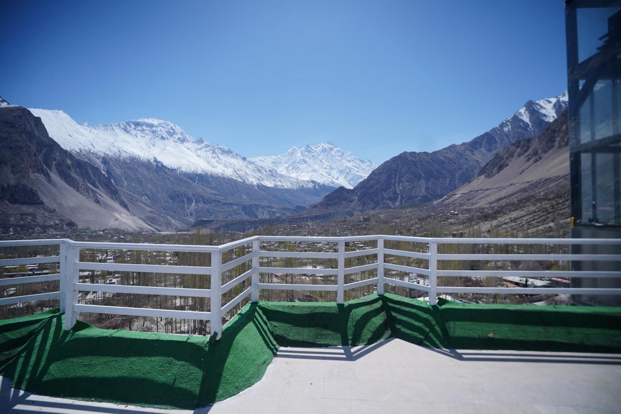 Hunza Elites By Orane Hotel Karimabad  Exterior photo